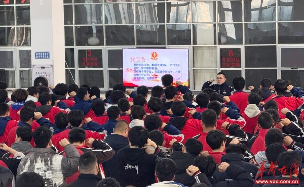 青春守护 向阳而生 常德新德才职业学校开展青春期辅导讲座